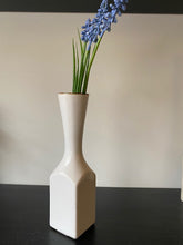 Load image into Gallery viewer, WHITE BUD VASE / GOLD TRIM
